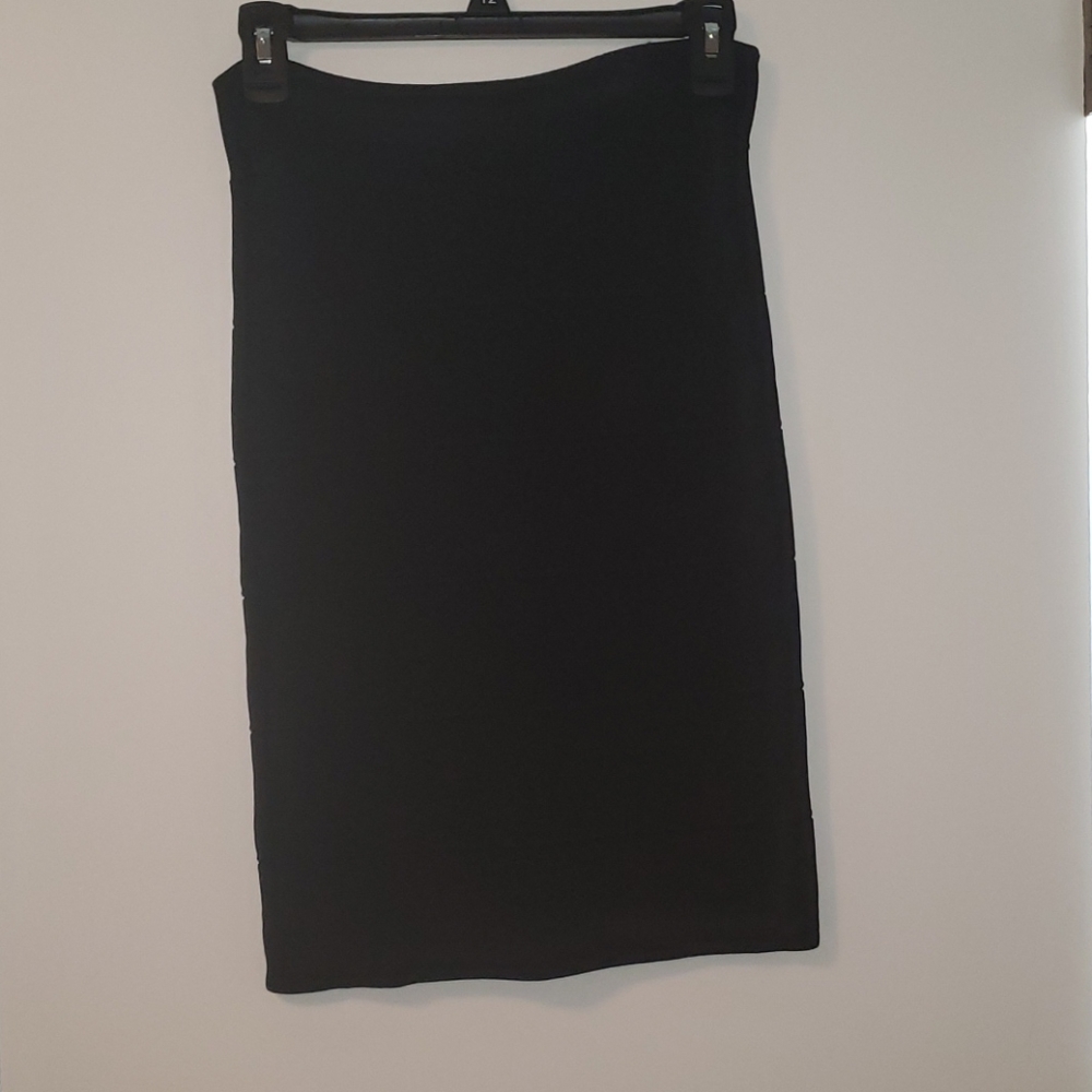 BCBG MAXAZRIA black bandage skirt